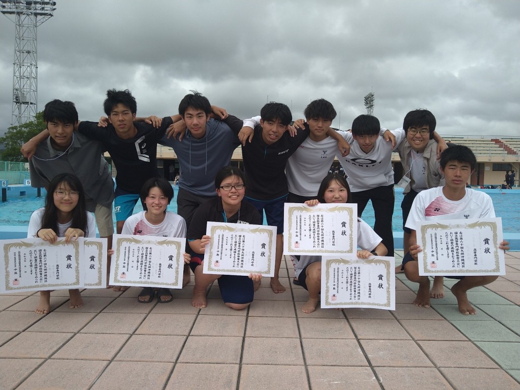 本校水泳部員が第60回九州沖縄地区国立高専体育大会水泳競技の個人・リレー種目で入賞しました。